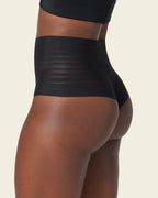 Daily Bra & UltraStripe Undetectable in Black
