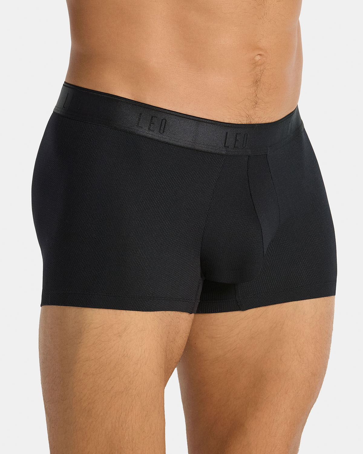 Ultra-Light Trunk with Ergonomic Pouch